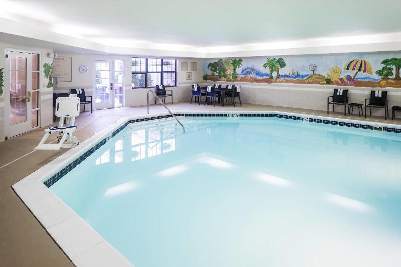 בית מלון כפרי Residence Inn Kansas City Overland Park