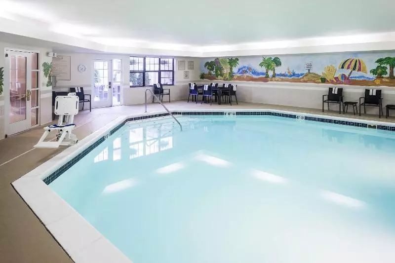 호텔 Residence Inn Kansas City Overland Park