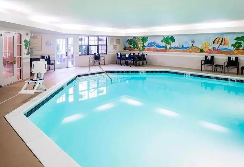 호텔 Residence Inn Kansas City Overland Park