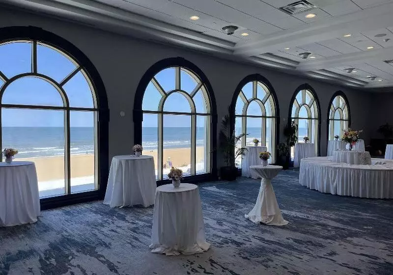 هتل Sheraton Oceanfront