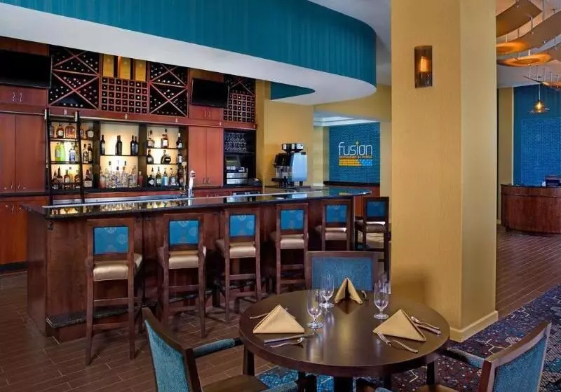 هتل Sheraton Oceanfront