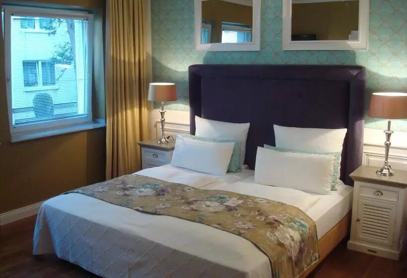 בית מלון כפרי Sir & Lady Astor