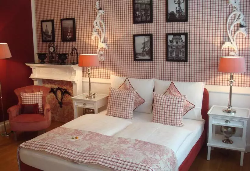 בית מלון כפרי Sir & Lady Astor