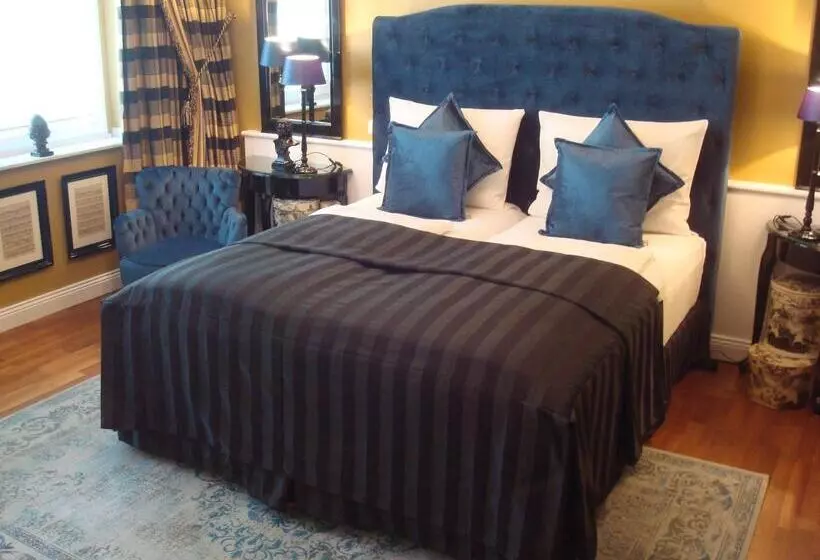 בית מלון כפרי Sir & Lady Astor