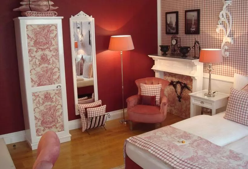 בית מלון כפרי Sir & Lady Astor