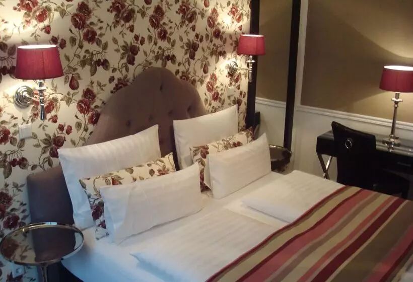 בית מלון כפרי Sir & Lady Astor