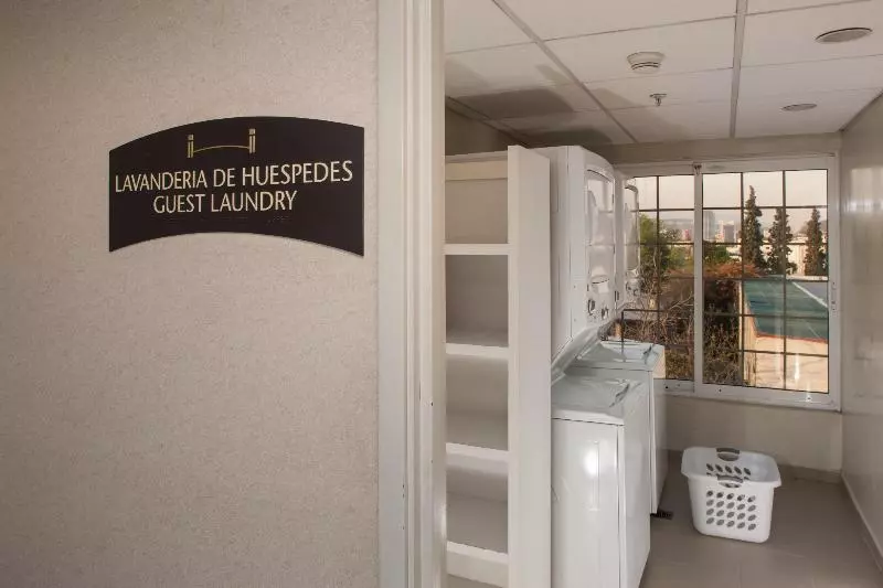 בית מלון כפרי Staybridge Suites Monterrey San Pedro, An Ihg