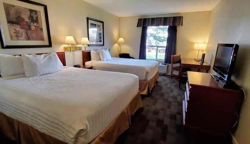 Отель Travelodge By Wyndham Stony Plain