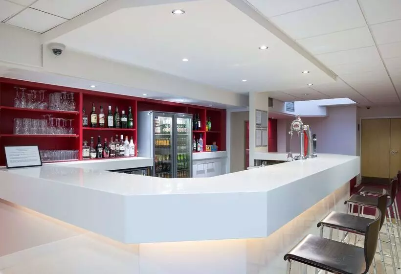 هتل Travelodge Glasgow Central