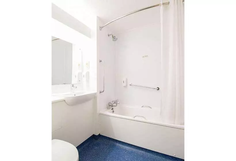 هتل Travelodge Glasgow Central