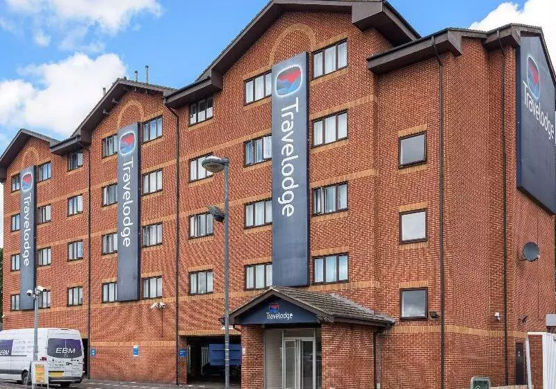 Отель Travelodge London Park Royal