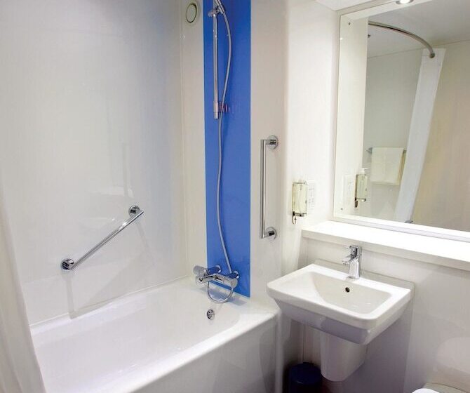 فندق Travelodge Manchester Central