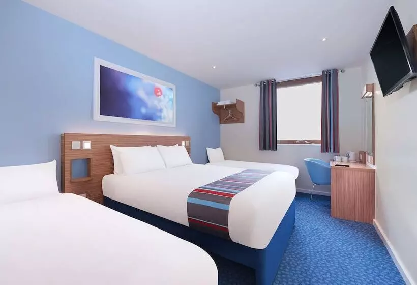هتل Travelodge Manchester Central