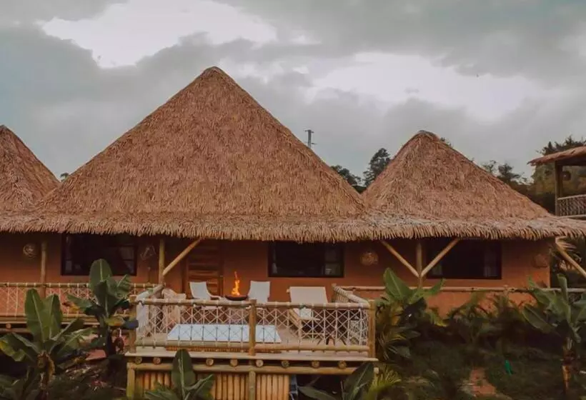 ホテル Atma Eco Village