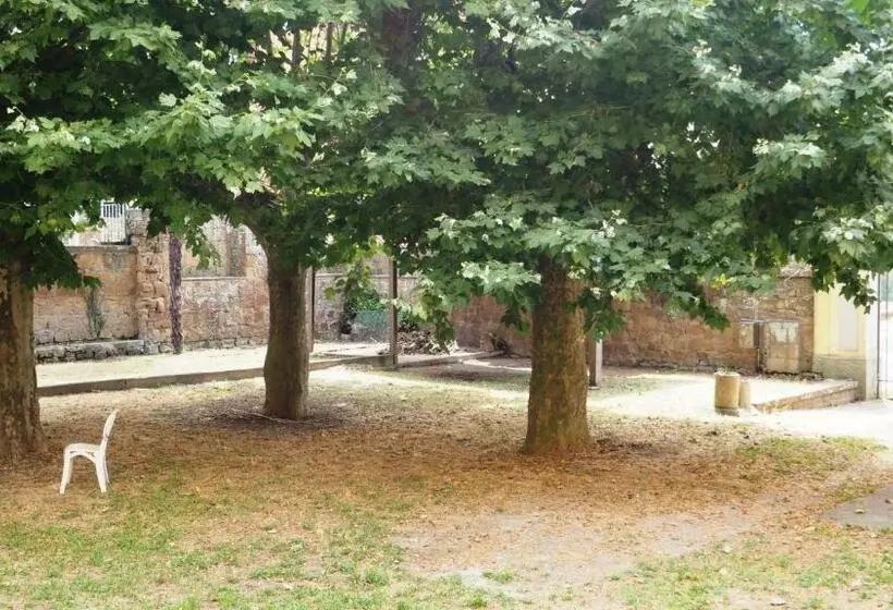 Hotelli Residenza Pitigliano Gens Petilia   Nuova Gestione