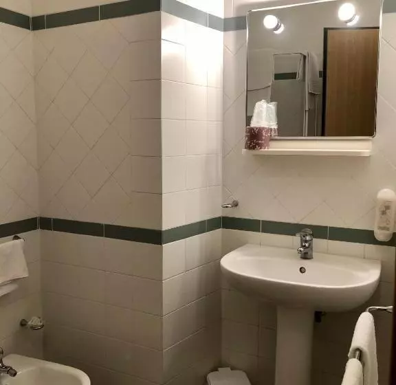 Hotelli Residenza Pitigliano Gens Petilia   Nuova Gestione