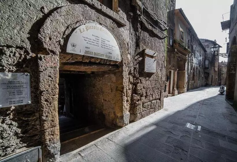 Hotelli Residenza Pitigliano Gens Petilia   Nuova Gestione