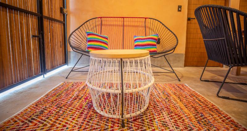 Nuee Hotel & Beach Club