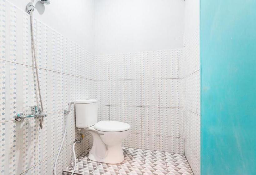 فندق Oyo 1756 Amira Residence