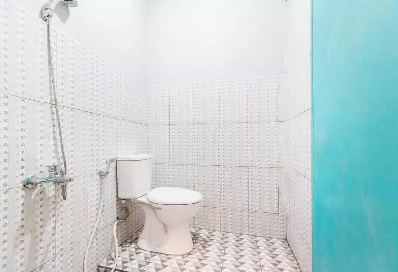 ホテル Oyo 1756 Amira Residence