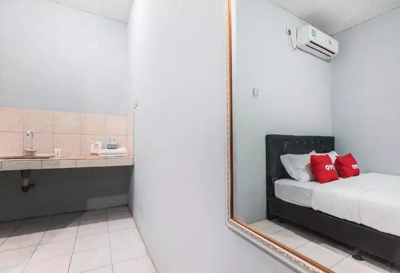 ホテル Oyo 1756 Amira Residence