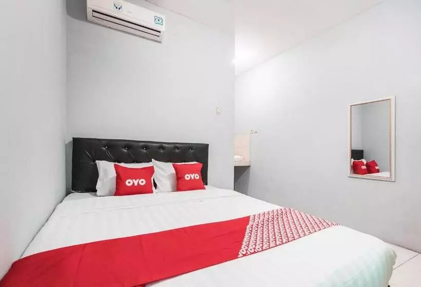 ホテル Oyo 1756 Amira Residence