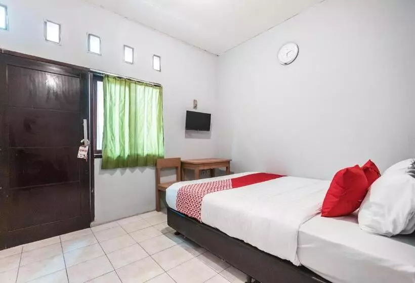 ホテル Oyo 1756 Amira Residence