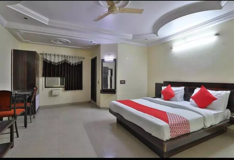 Hotel Dev Palace