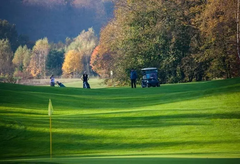 ホテル Weiherhof Am Golfpark