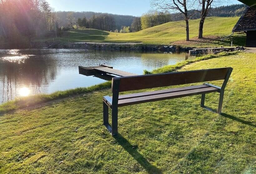 호텔 Weiherhof Am Golfpark