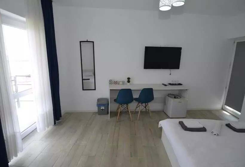 ペンション Glow Guesthouse Costinesti