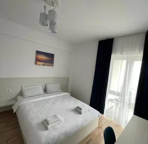 ペンション Glow Guesthouse Costinesti