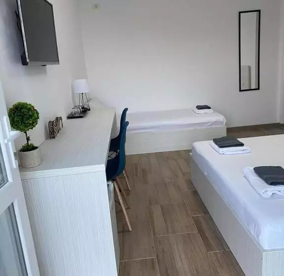 ペンション Glow Guesthouse Costinesti