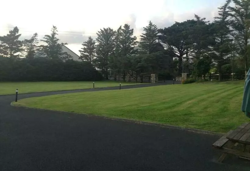 Aamiaismajoitus (B&B) Anvil House