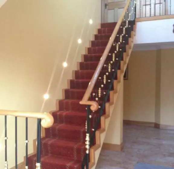 Aamiaismajoitus (B&B) Anvil House