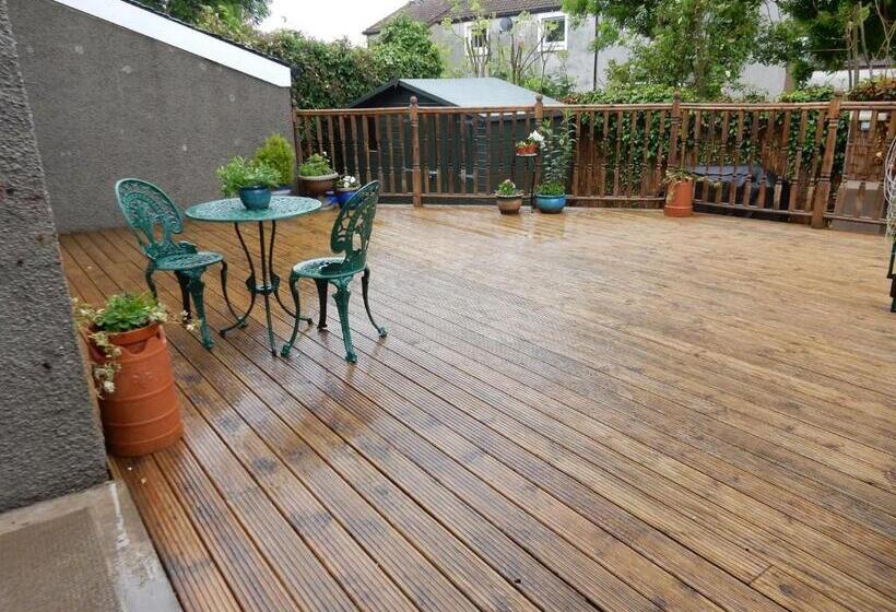 مبيت وإفطار Cardinals Folly