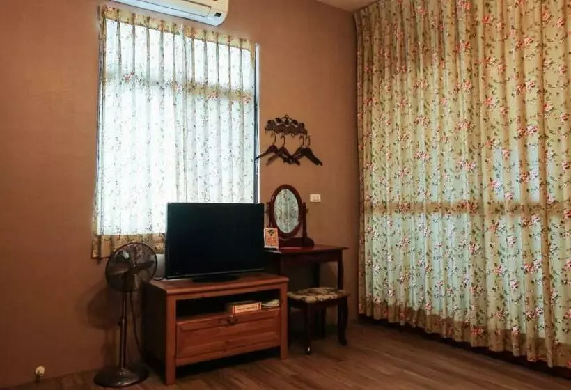 تختخواب و صبحانه Jia Lin Homestay
