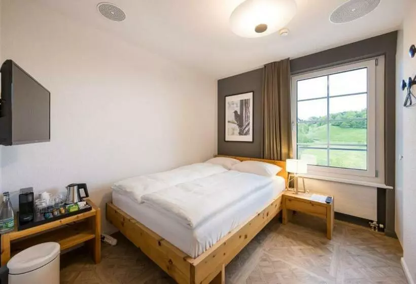 ベッドアンドブレックファースト Klein Rigi