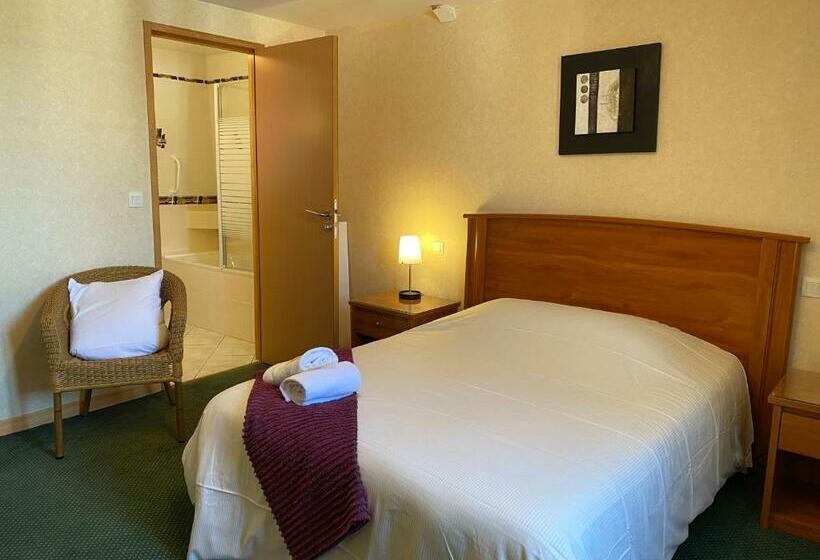 فندق Hôtel Spa Le Tosny