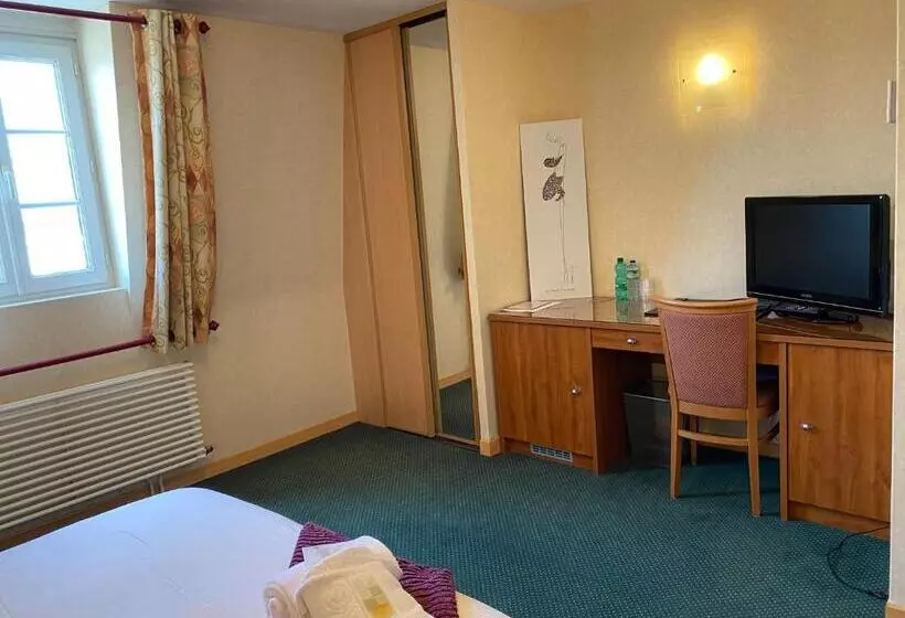 Hotelli Hôtel Spa Le Tosny