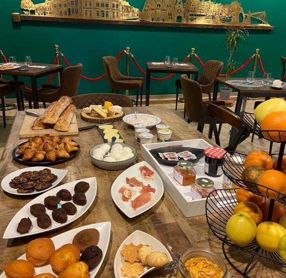 فندق Hôtel Spa Le Tosny