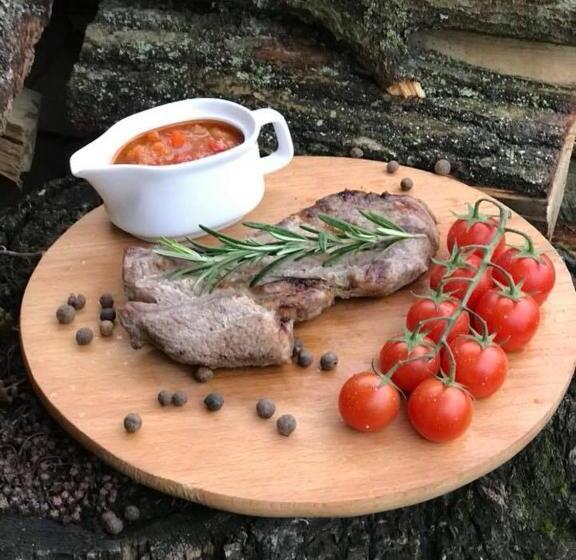 酒店 Ness готельно ресторанний комплекс