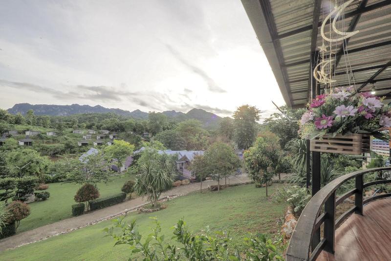 فندق Oyo 75308 Pea Najan Home Resort