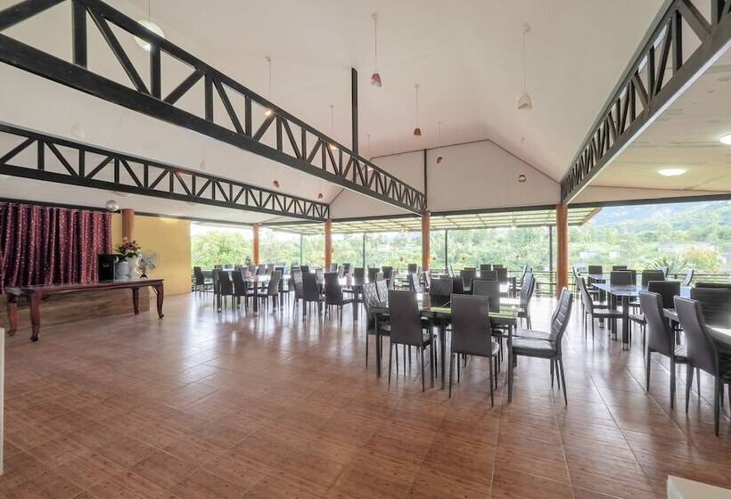 فندق Oyo 75308 Pea Najan Home Resort