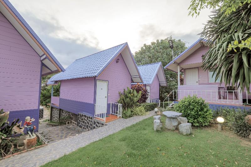 فندق Oyo 75308 Pea Najan Home Resort