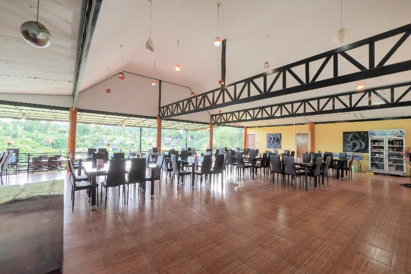 فندق Oyo 75308 Pea Najan Home Resort