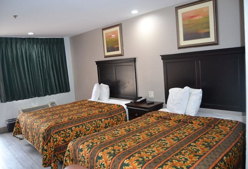 فندق على الطريق Deluxe Inn