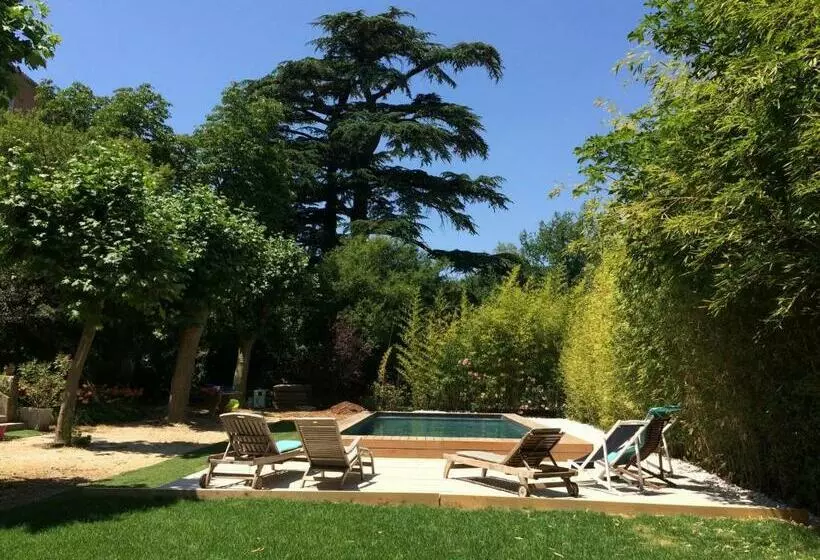 ペンション Domaine Saint Dominique