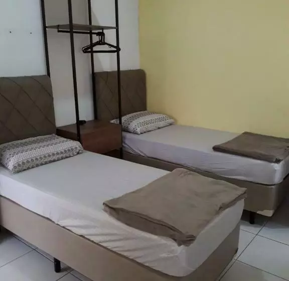 پانسیون Hospedagem Camisa 10