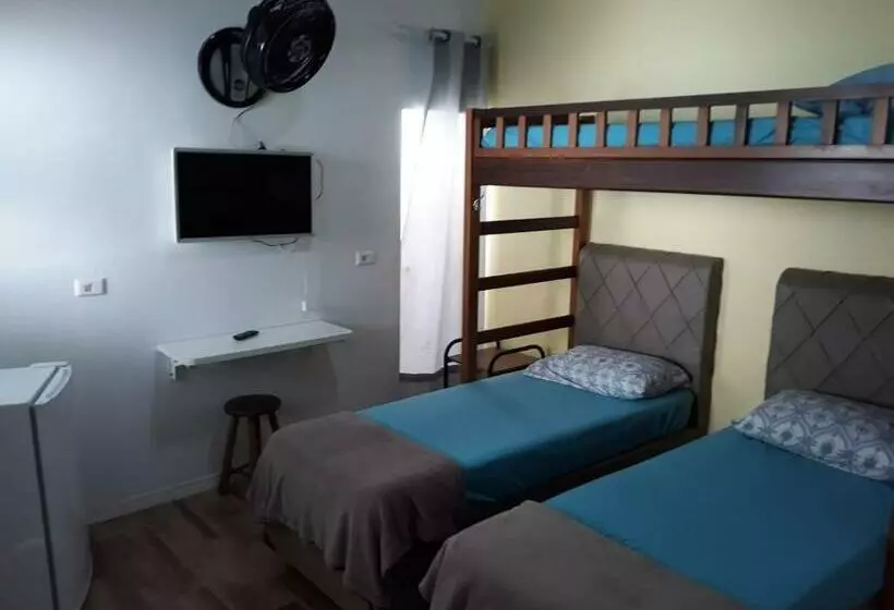 پانسیون Hospedagem Camisa 10